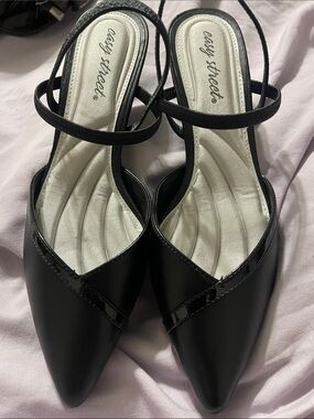 easy street Black Pointed Toe Crisscross Slingback Heels